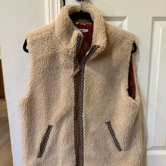 Faherty Ashbury High Pile Sherpa Fleece Vest - Picture 3 of 5